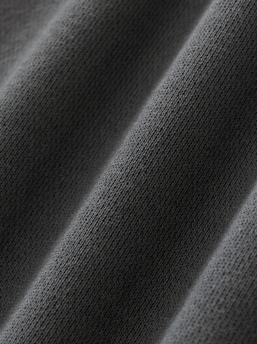 ESSENTIAL SIMPLE HOODIE
