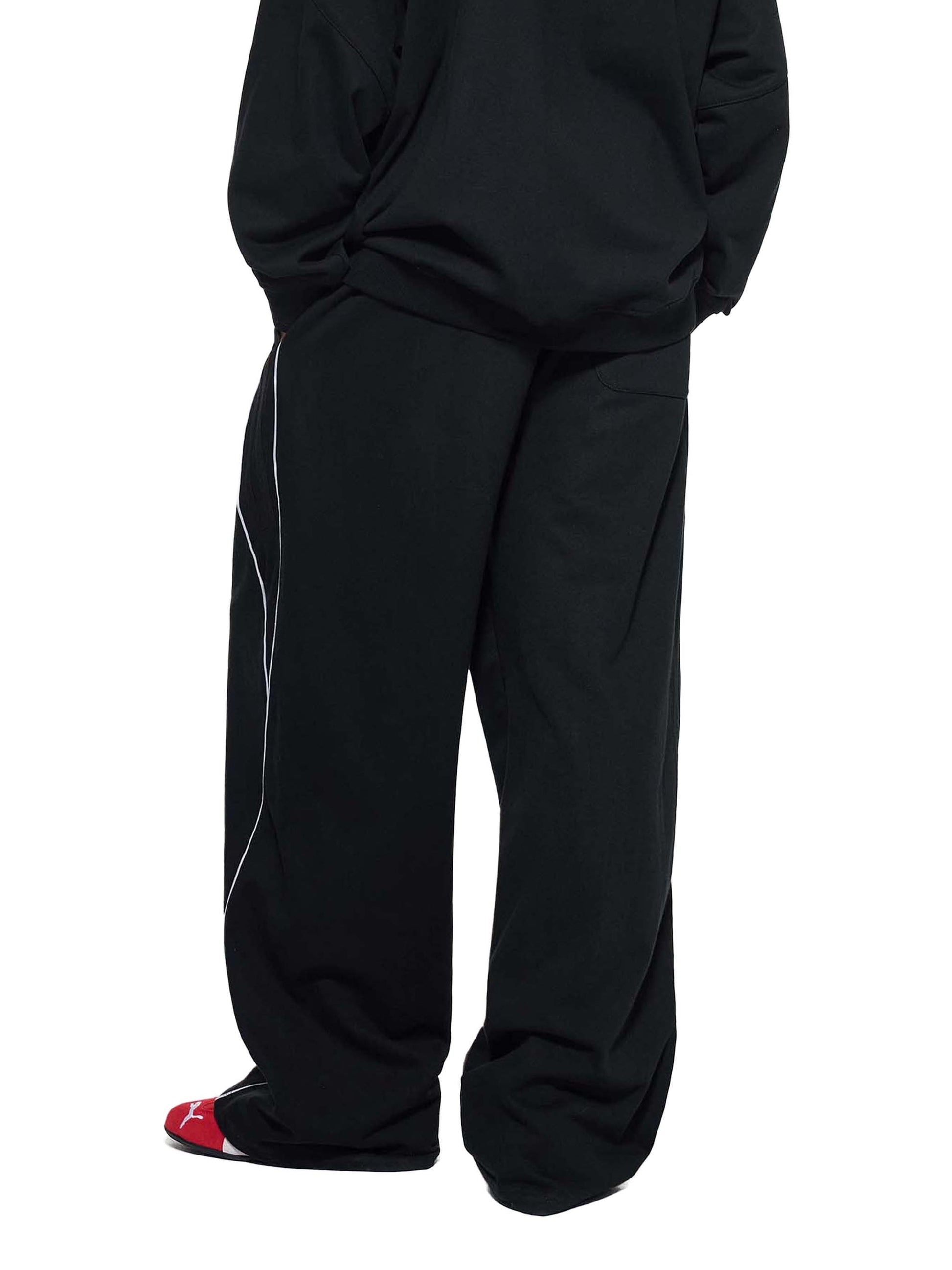 CONTRAST STRIPE TECH SWEATS