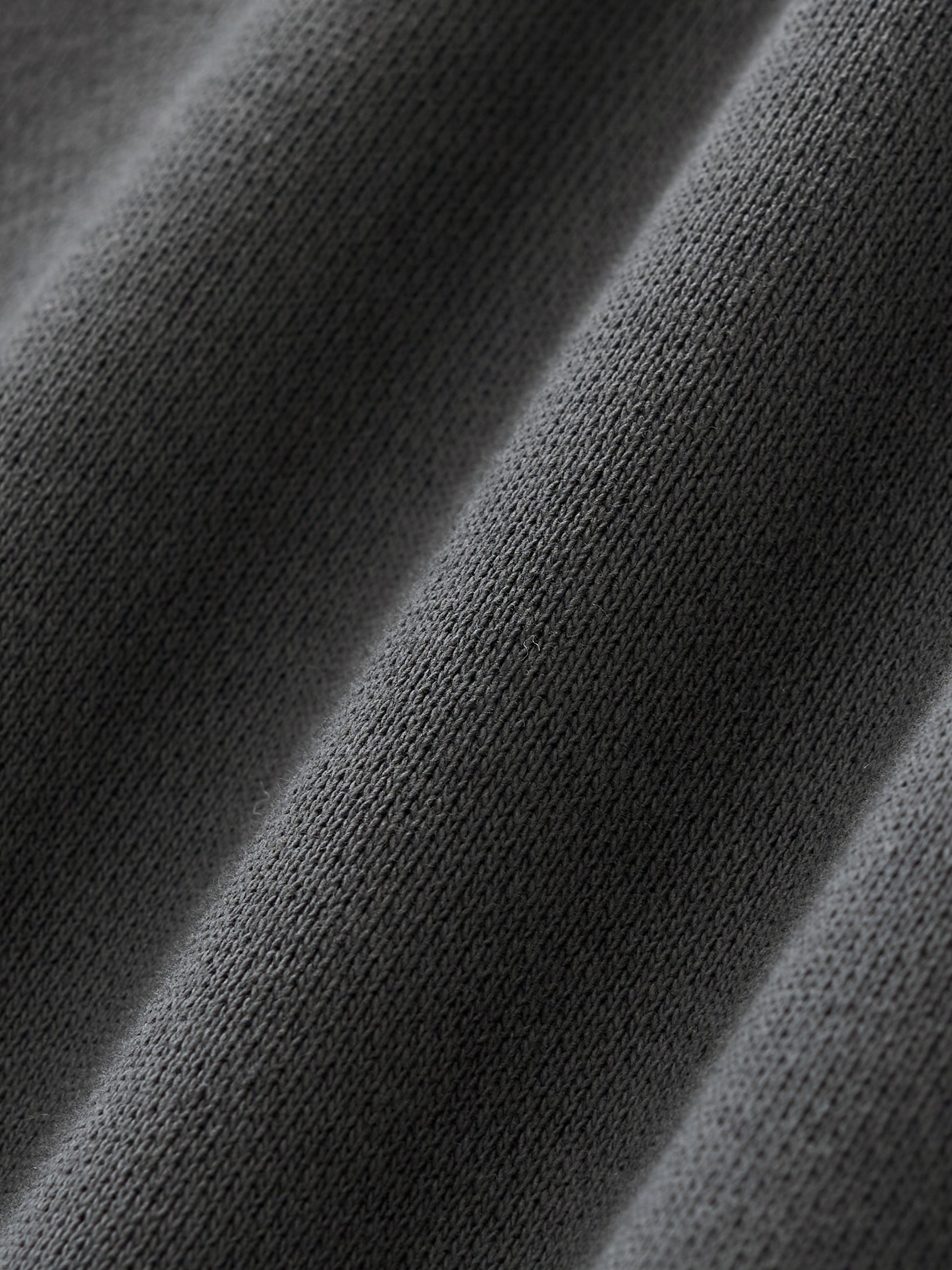 ESSENTIAL SIMPLE HOODIE