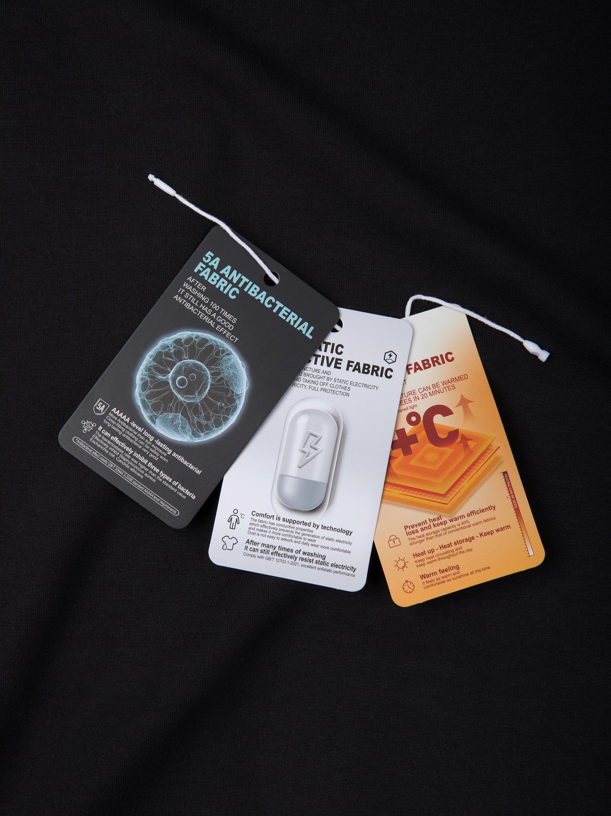 ESSENTIAL SIMPLE HOODIE